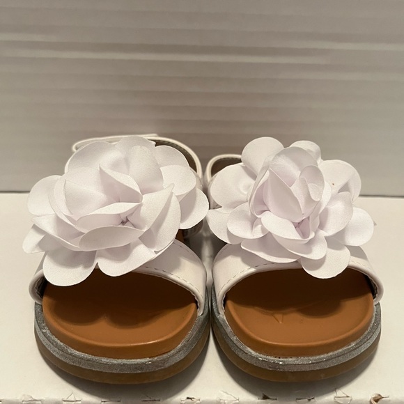 Cat & Jack Toddler Sandals - Picture 2 of 3